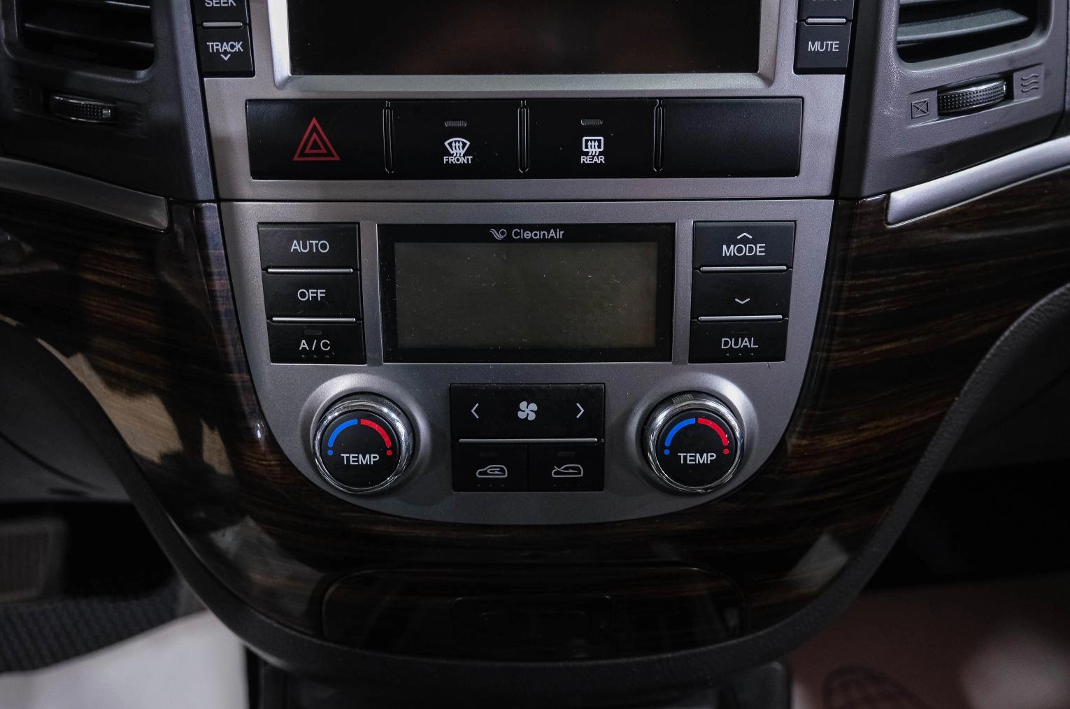 Hyundai Santa Fe 26 из 34