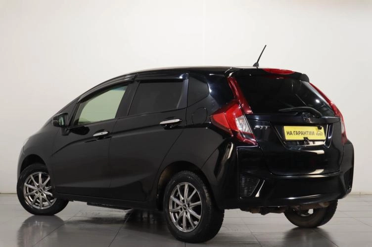 Honda Fit 4 из 6