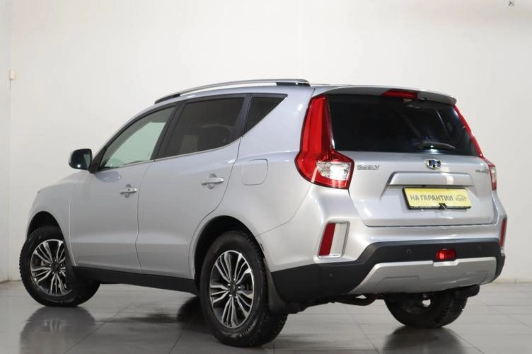 Geely Emgrand X7 4 из 16