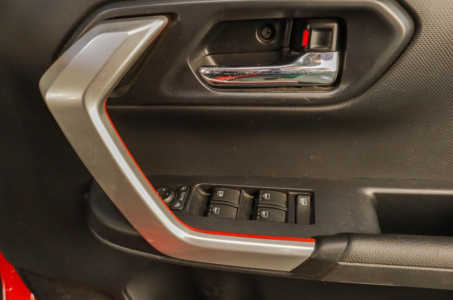 Daihatsu Rocky 8 из 17
