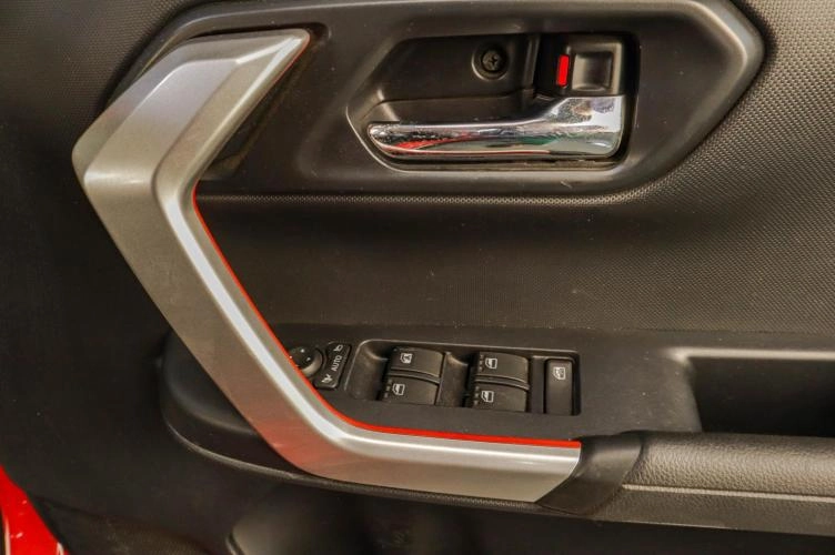 Daihatsu Rocky 8 из 17