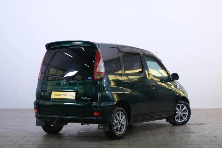 Toyota Funcargo 6 из 6