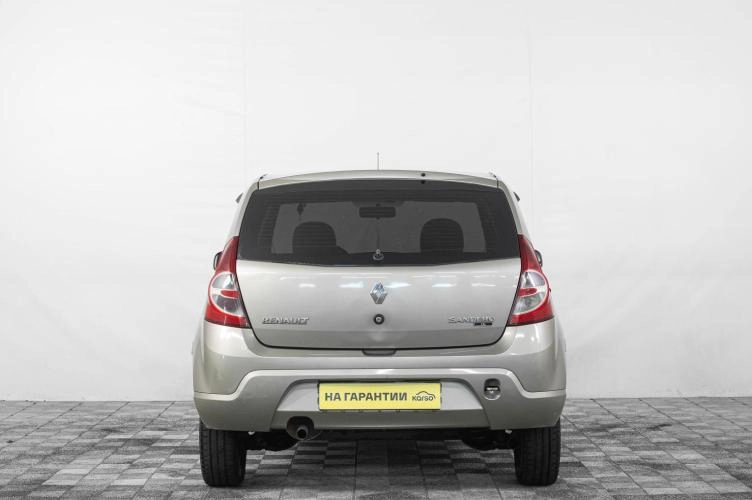 Renault Sandero 5 из 6