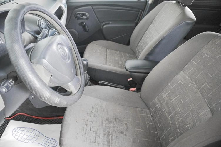 Renault Sandero 8 из 19