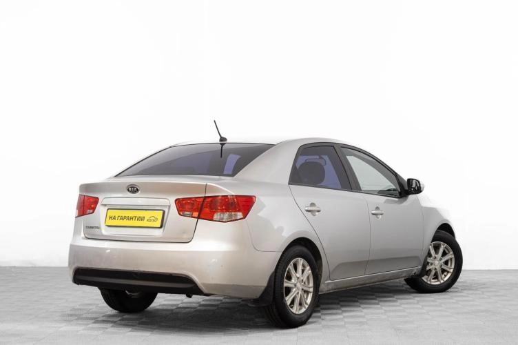 KIA Cerato 4 из 6