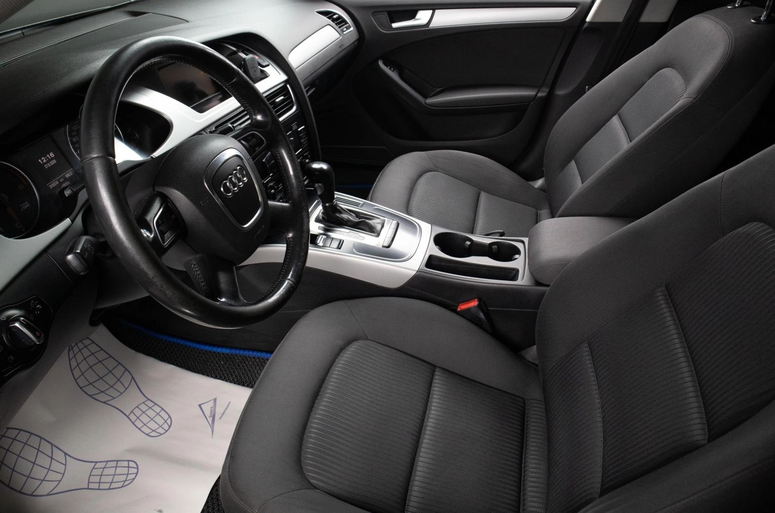 Audi A4 12 из 16