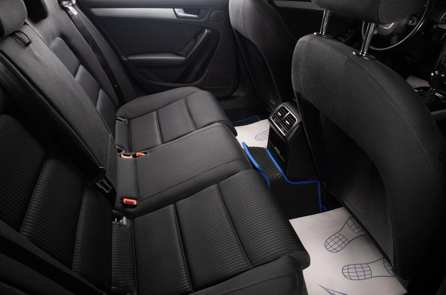 Audi A4 15 из 16