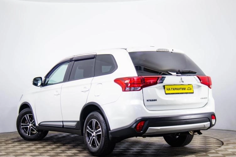 Mitsubishi Outlander 6 из 6
