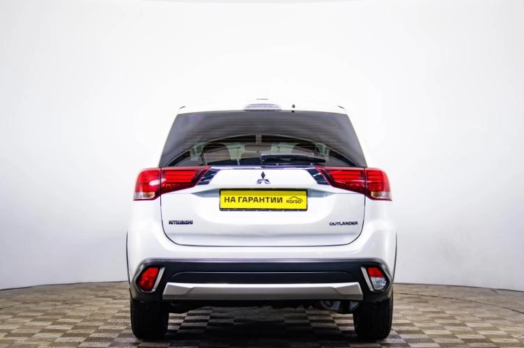 Mitsubishi Outlander 5 из 6