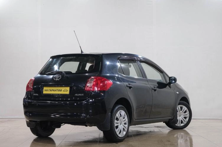 Toyota Auris 6 из 6