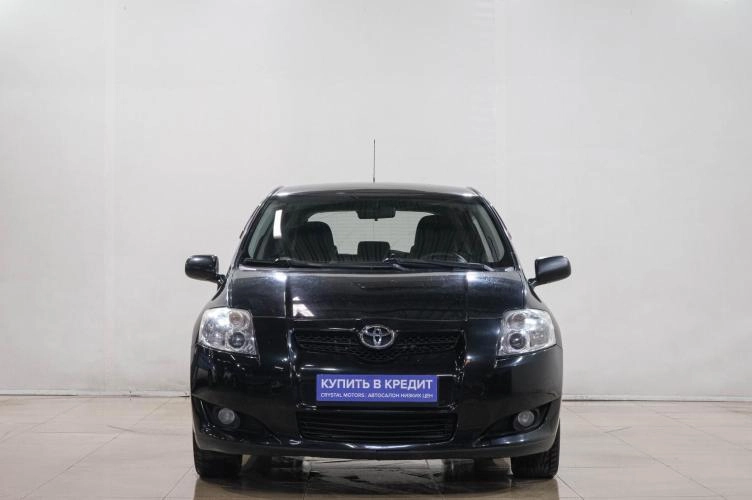 Toyota Auris 2 из 6