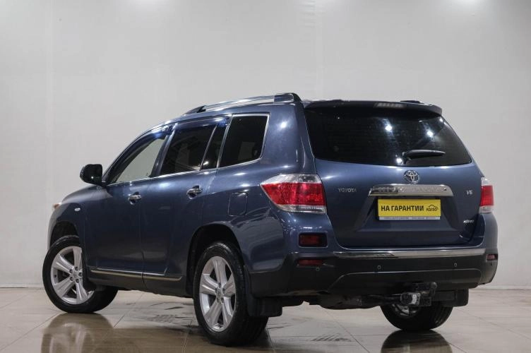 Toyota Highlander 4 из 6