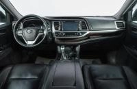 Toyota Highlander 8 из 19