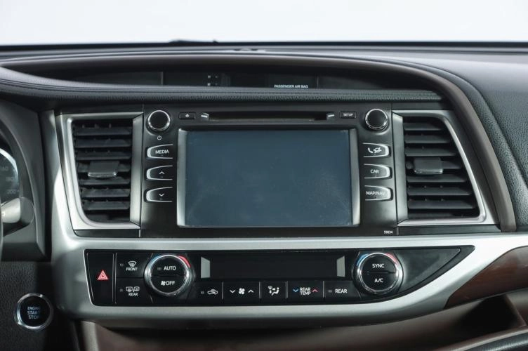 Toyota Highlander 10 из 19