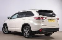 Toyota Highlander 4 из 19