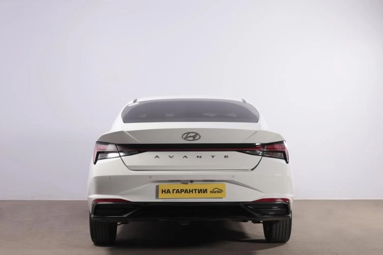 Hyundai Avante 5 из 6