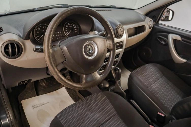 Renault Logan 7 из 11