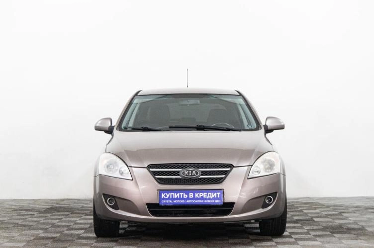 KIA cee'd 2 из 6