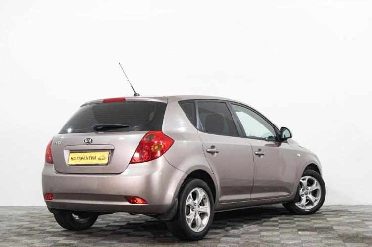 KIA cee'd 6 из 6