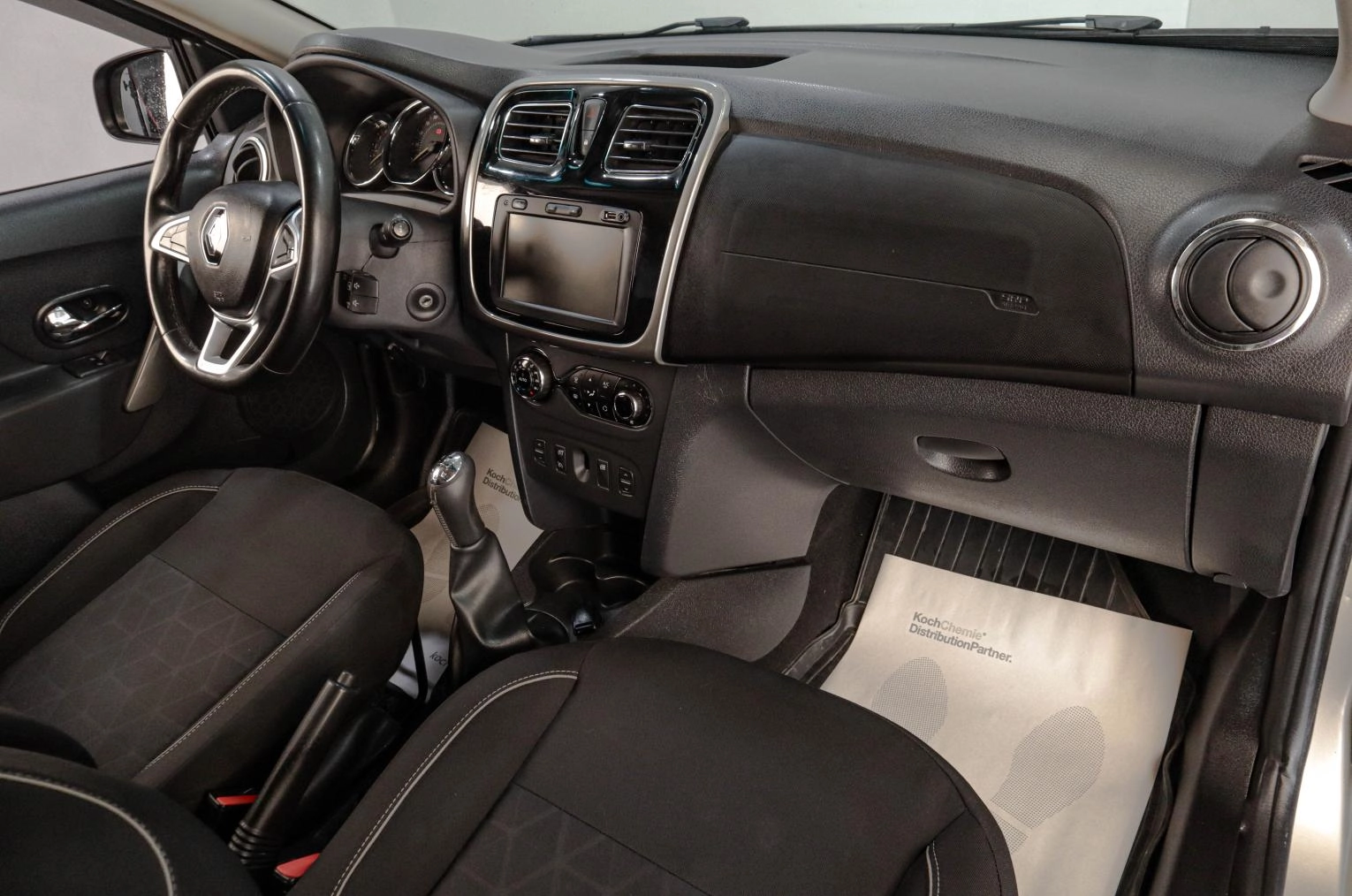 Renault Sandero Stepway 16 из 18