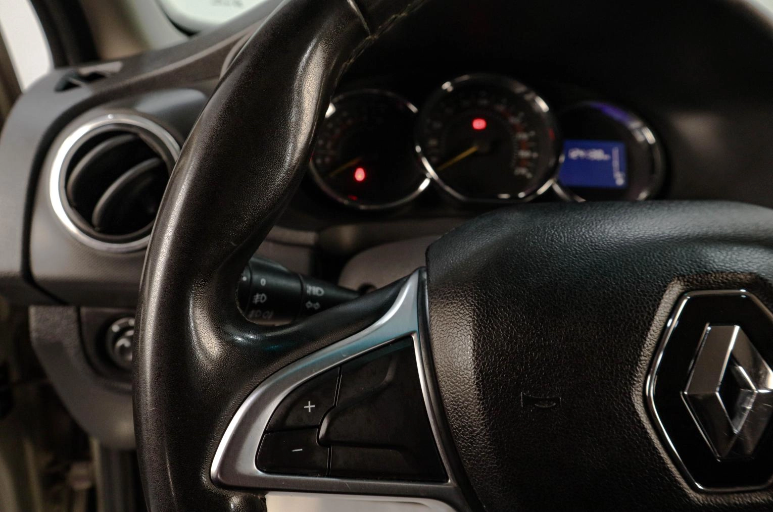 Renault Sandero Stepway 10 из 18