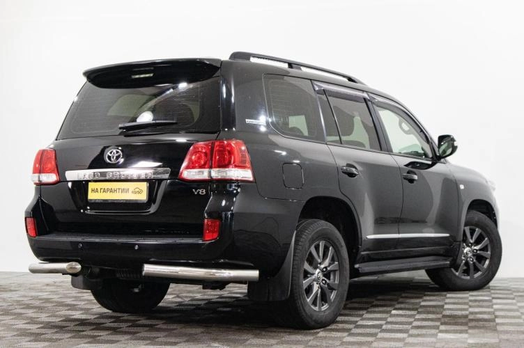 Toyota Land Cruiser 6 из 6