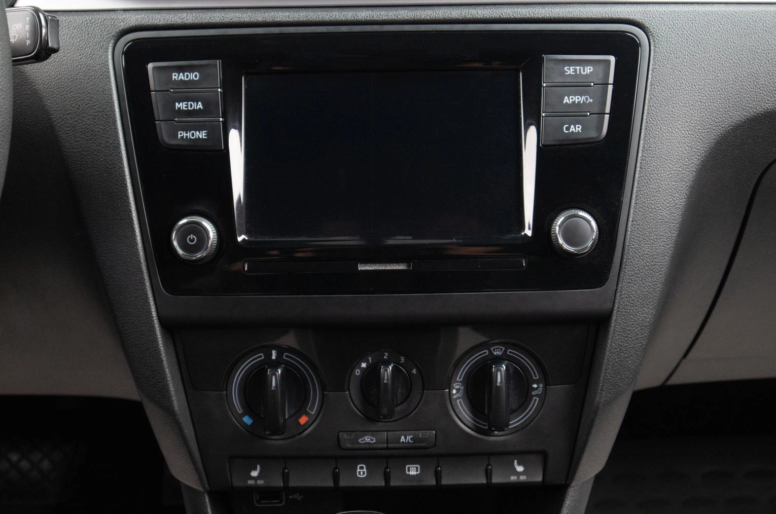 Skoda Rapid 11 из 18