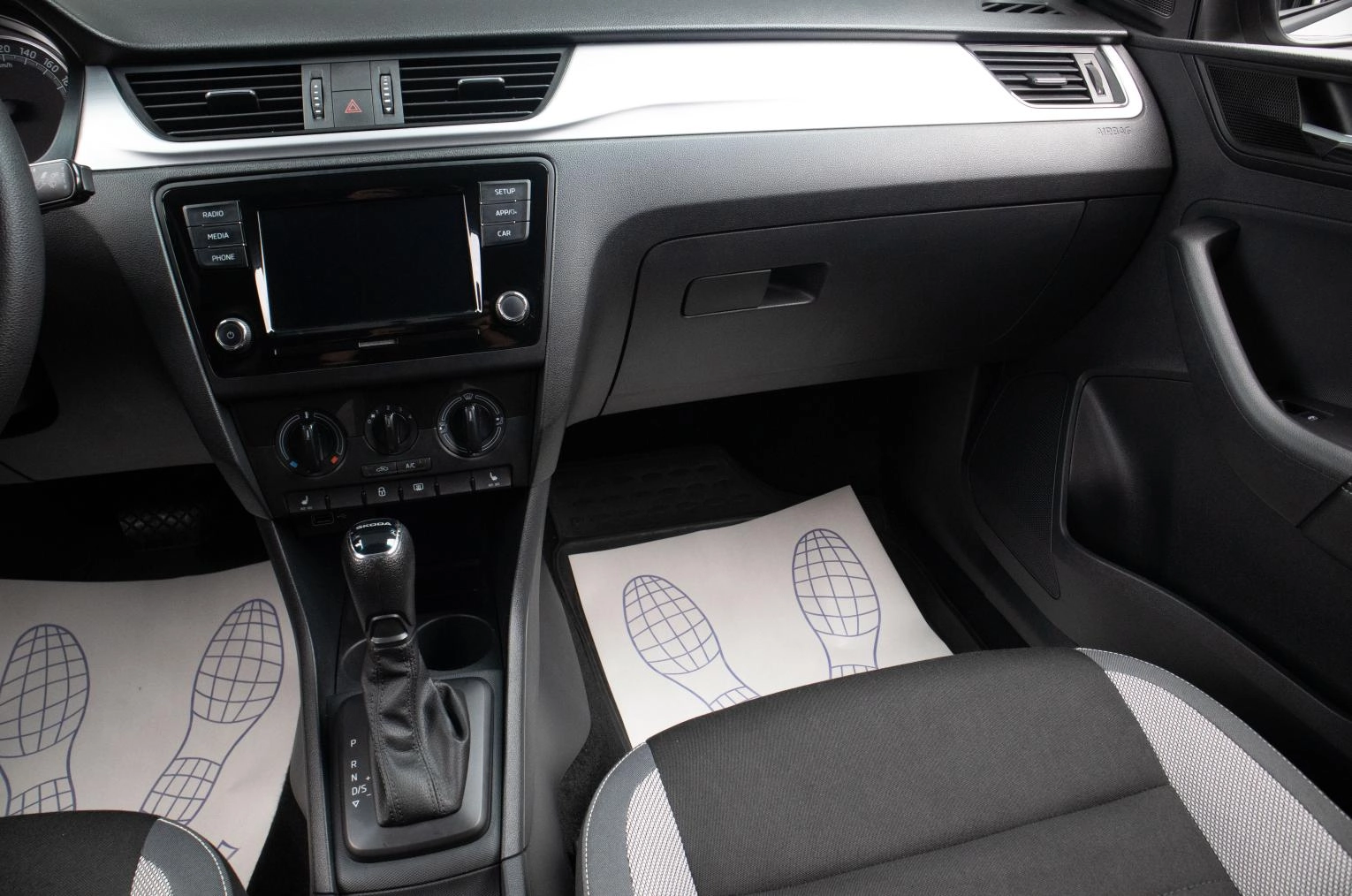 Skoda Rapid 10 из 18