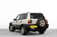 Toyota RAV4 6 из 19