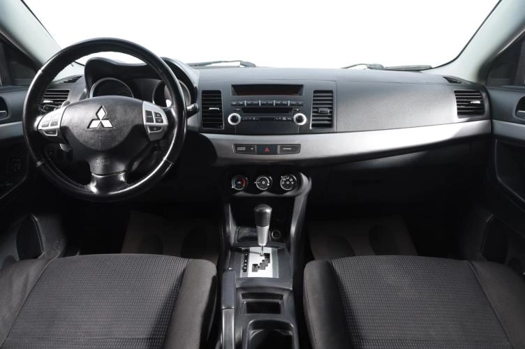 Mitsubishi Lancer 8 из 18