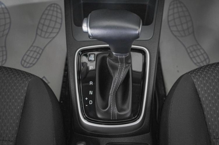 KIA Rio 20 из 22