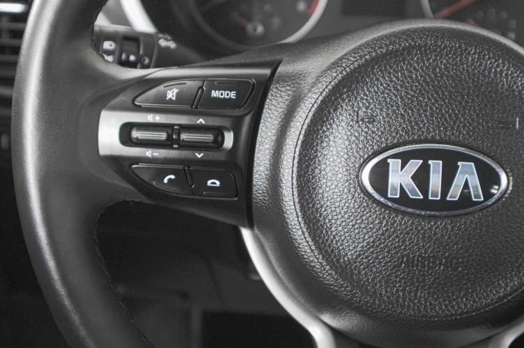 KIA Rio 16 из 22
