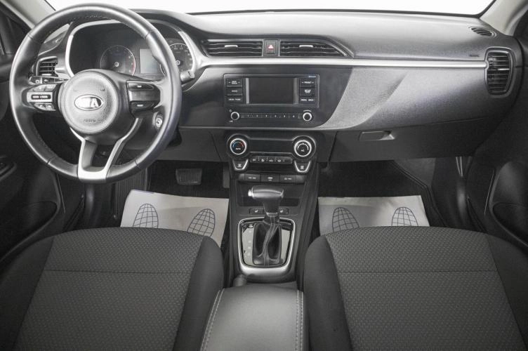 KIA Rio 13 из 22