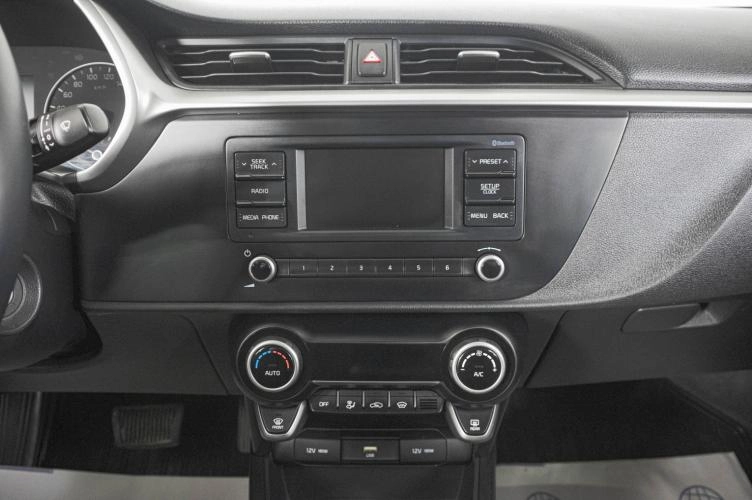 KIA Rio 18 из 22