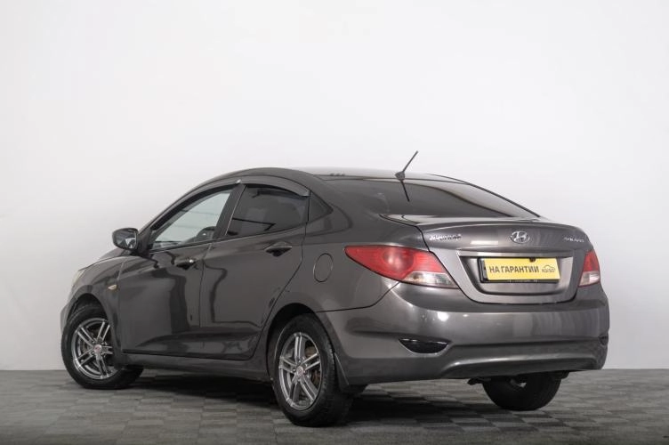 Hyundai Solaris 5 из 6