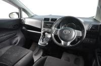 Toyota Ractis 9 из 17