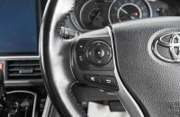 Toyota Voxy 15 из 24