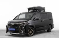 Toyota Voxy 3 из 24