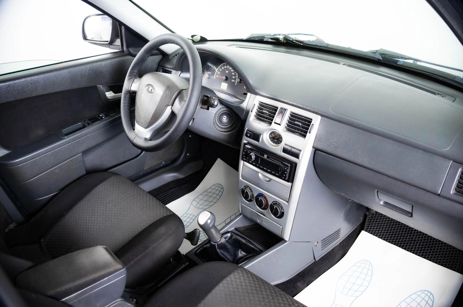 ВАЗ (LADA) Priora 10 из 19