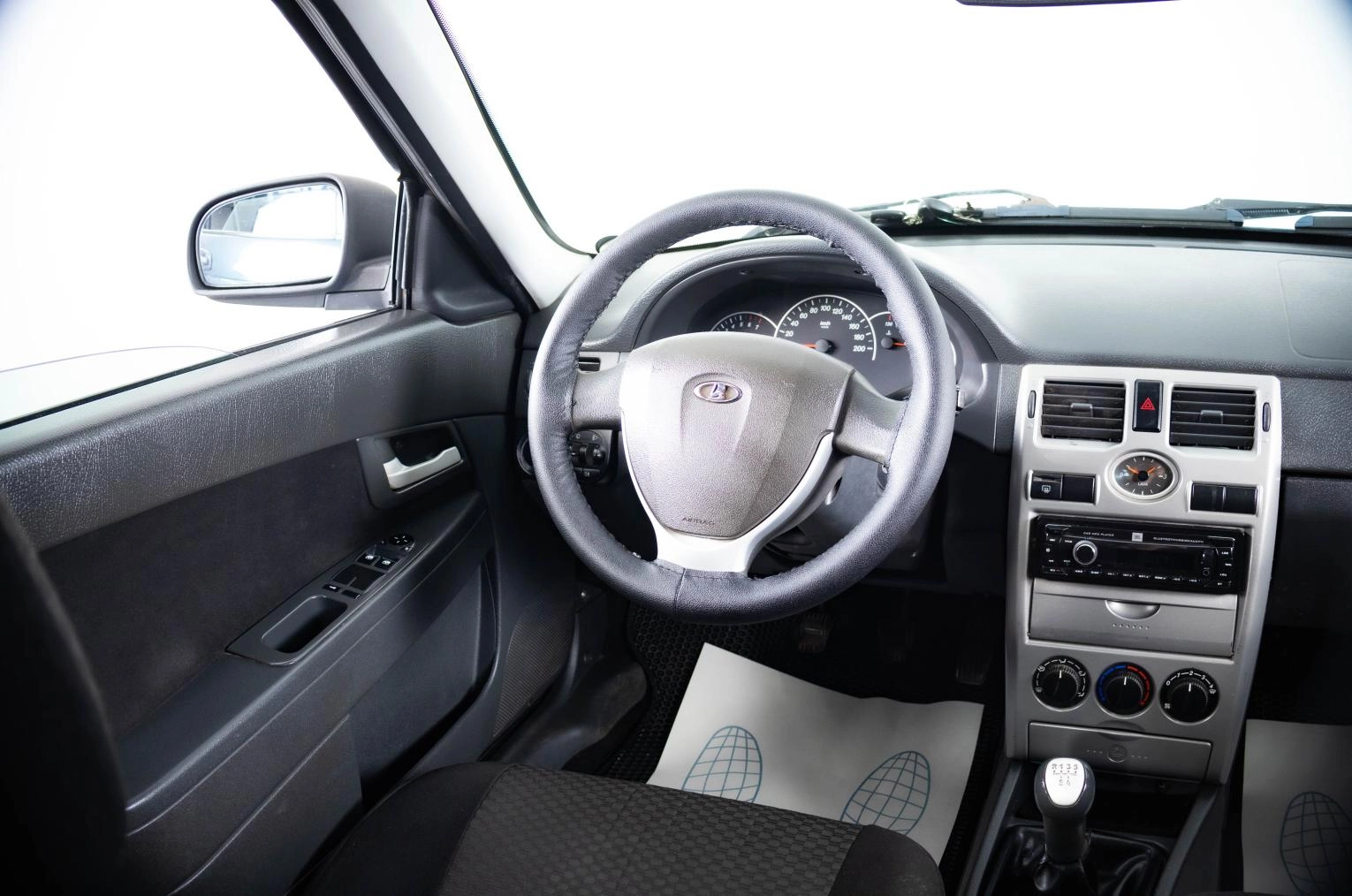 ВАЗ (LADA) Priora 11 из 19
