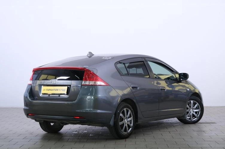Honda Insight 6 из 6
