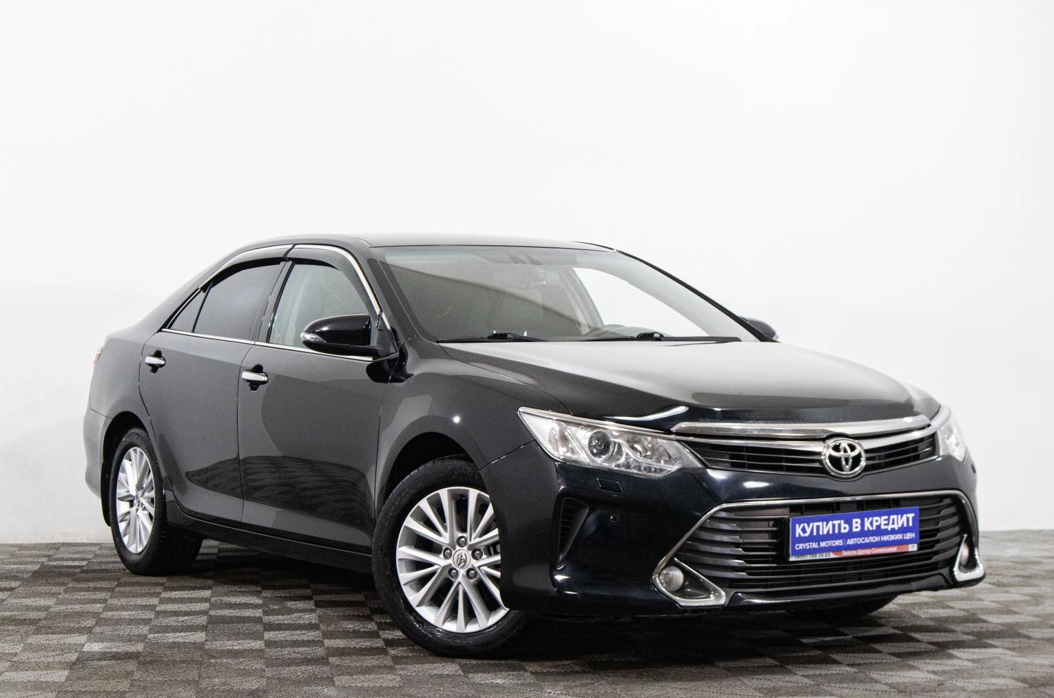 Toyota Camry 1 из 16