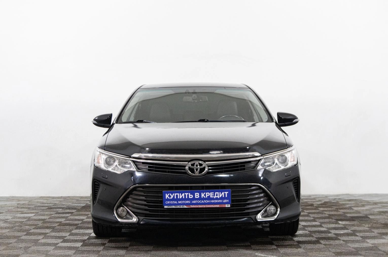 Toyota Camry 2 из 16