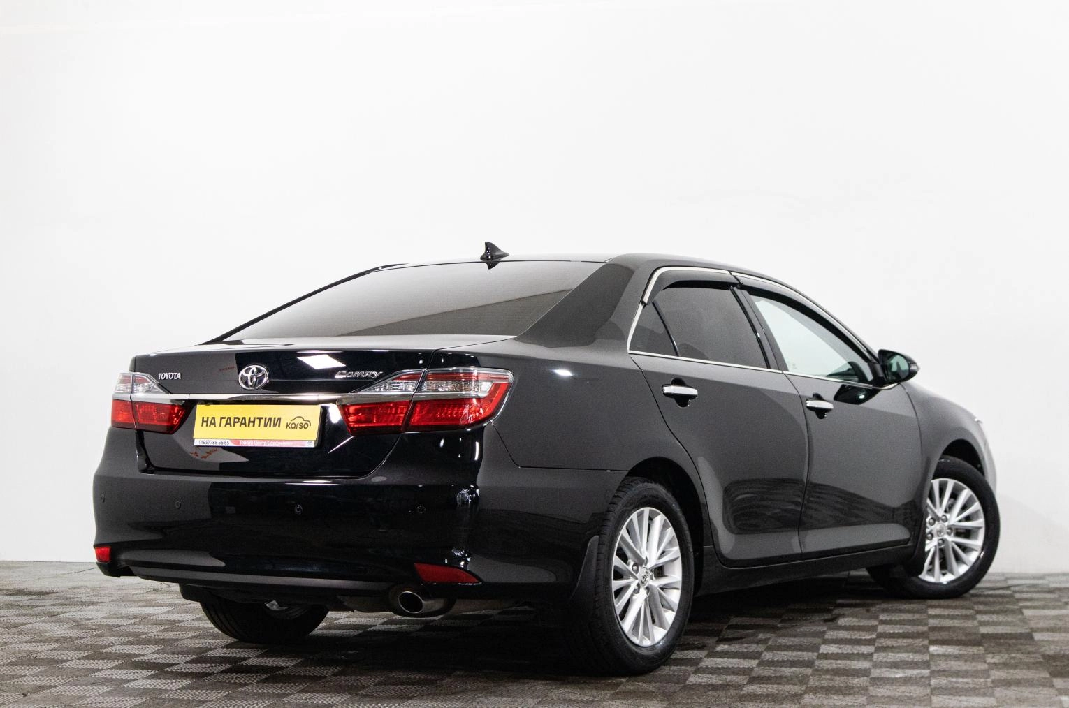 Toyota Camry 6 из 16