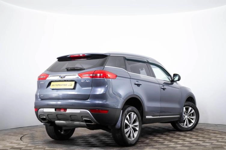 Geely Atlas 4 из 6