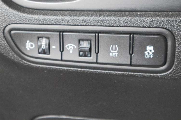 KIA Rio X-Line 19 из 21