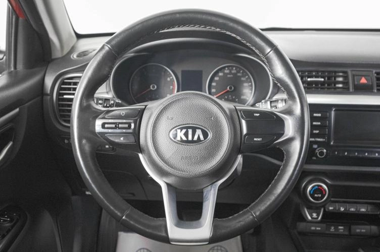 KIA Rio X-Line 15 из 21