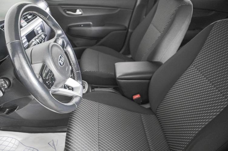KIA Rio X-Line 8 из 21