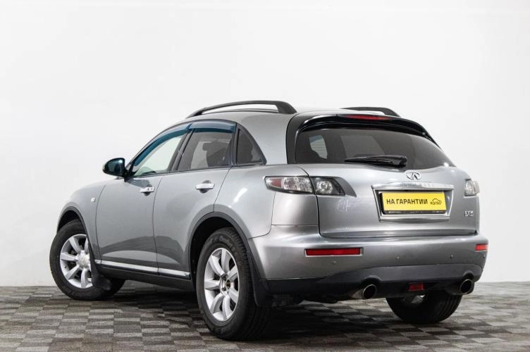 Infiniti FX35 4 из 6