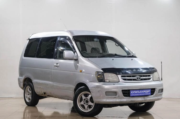 Toyota Town Ace Noah